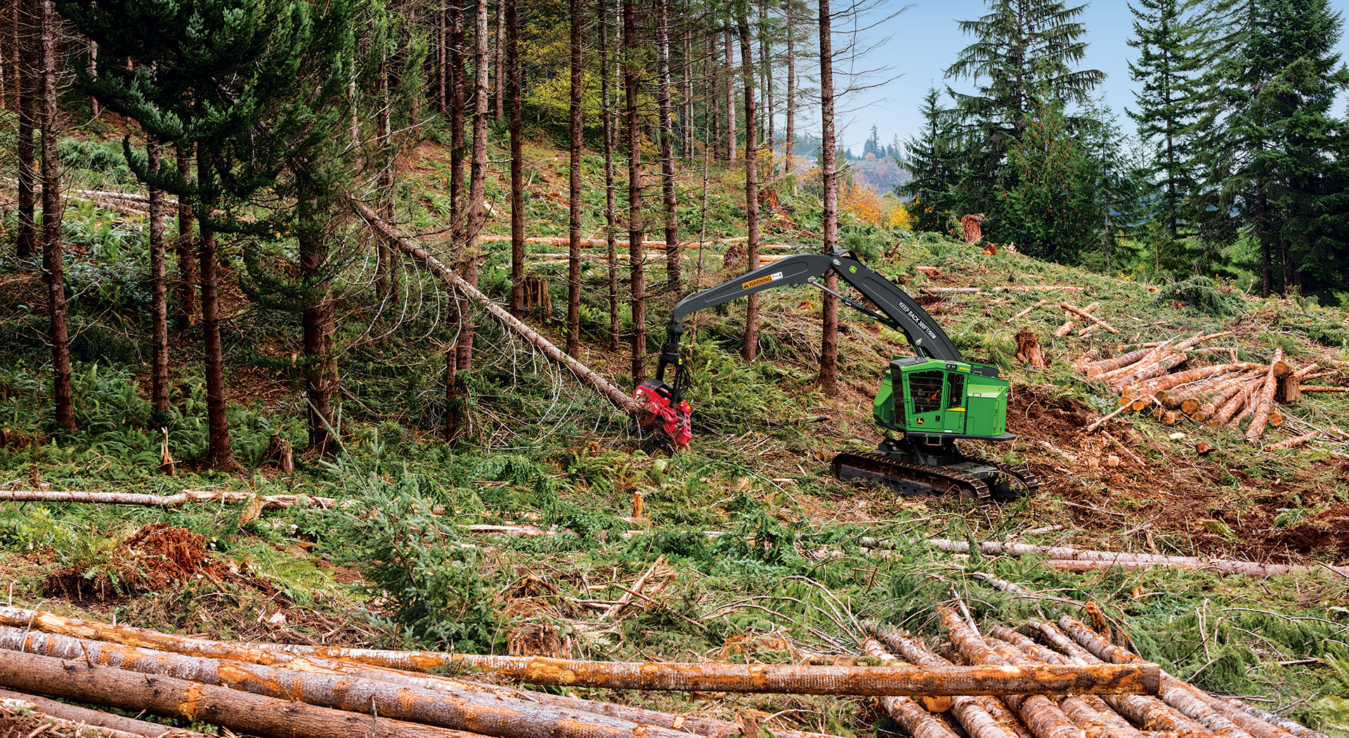 Купить новый гусеничный харвестер John Deere (Джон Дир) серии MH, цена в  Челябинске